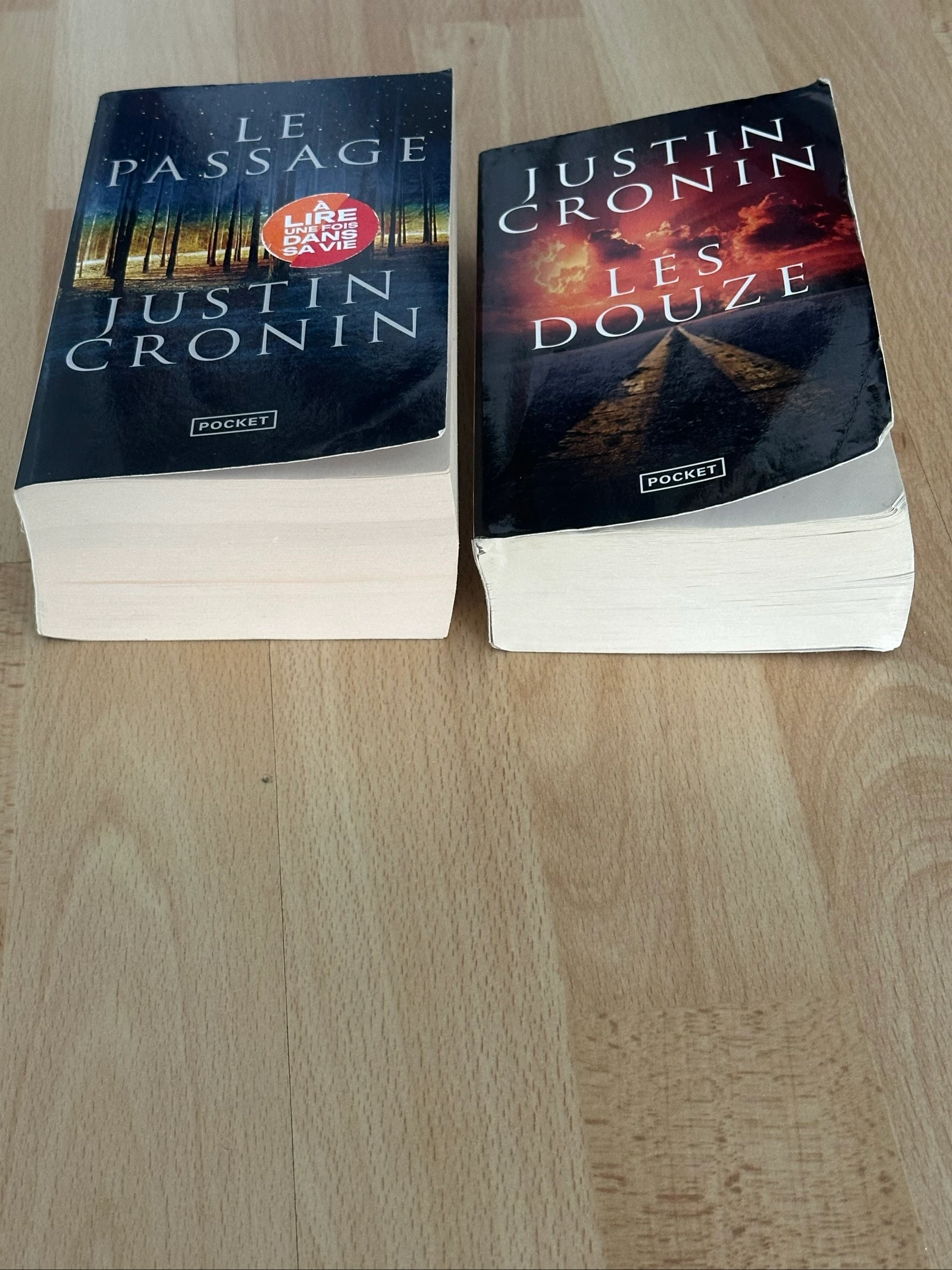 Lot Justin Cronin - De Overgang + De Twaalf Deel 1 en 2 van de Trilogie - Pocket – photo 5